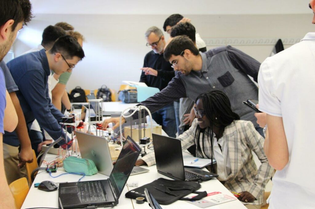 La teoría aterriza en la práctica con el Engineering’s Day de Florida Universitària