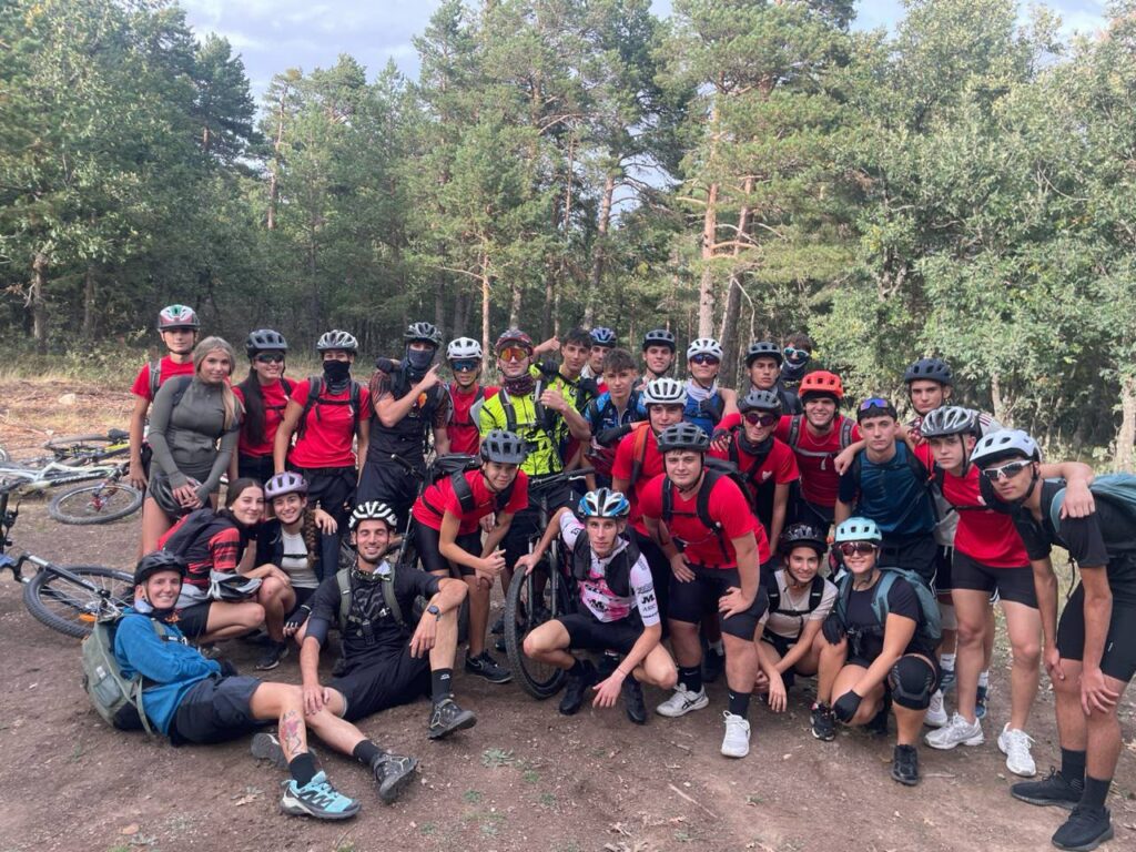 La Ruta de los Montes Universales inaugura el curso de Guía en el Medio Natural
